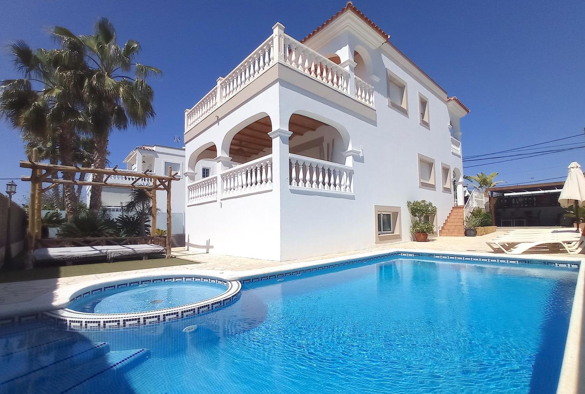Juncos Villa Can Furnet